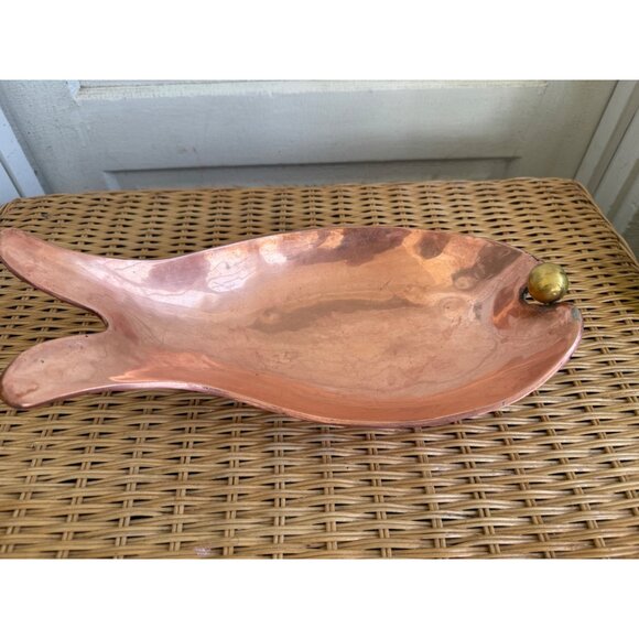 Vintage MCM Copper Footed Fish Shaped Serving Bowl Tray - Picture 13 of 15